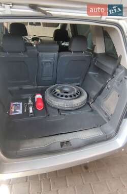 Минивэн Opel Zafira 2006 в 