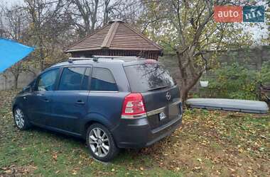 Минивэн Opel Zafira 2008 в 