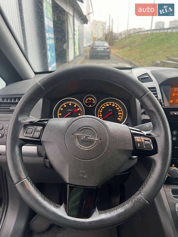 Минивэн Opel Zafira 2012 в Киеве фото 25 Минивэн Opel Zafira 2012 в Киеве