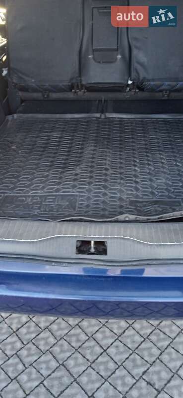 Минивэн Opel Zafira 2005 в Полтаве