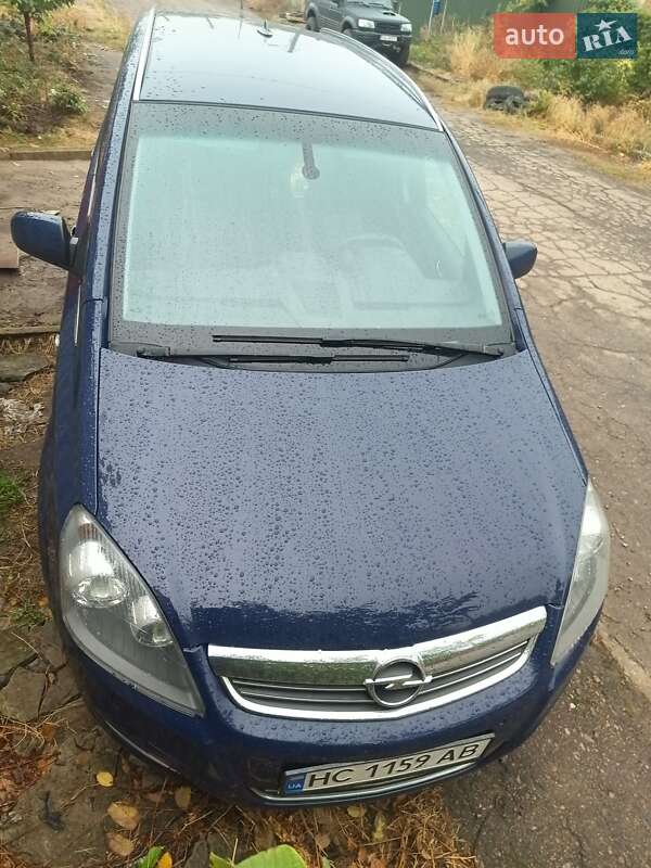 Opel Zafira 2010 Opel Zafira 2010