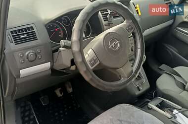 Минивэн Opel Zafira 2005 в Запорожье