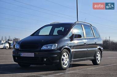 Минивэн Opel Zafira 2005 в Ровно