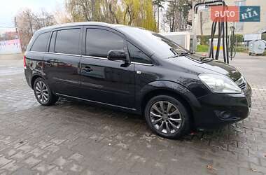 Мінівен Opel Zafira 2010 в Чернівцях