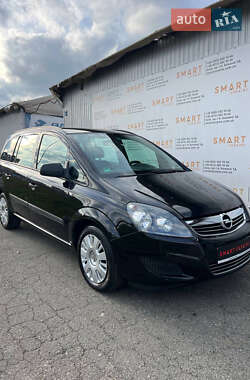 Минивэн Opel Zafira 2011 в Киеве