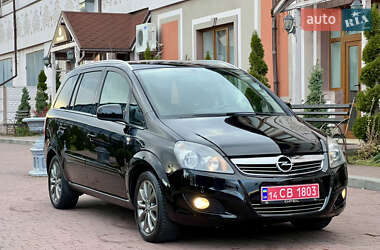 Минивэн Opel Zafira 2010 в Стрые