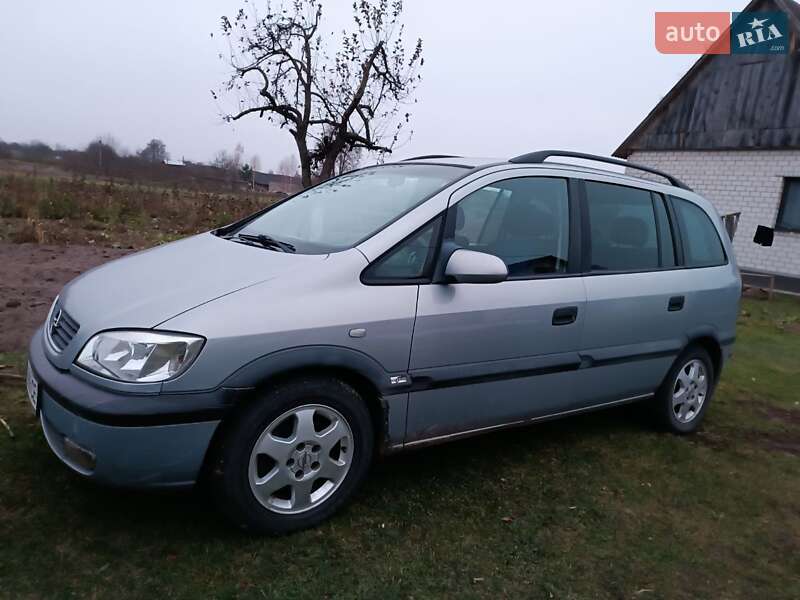 Мінівен Opel Zafira 2001 в Любешові