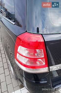 Минивэн Opel Zafira 2009 в 