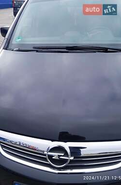 Минивэн Opel Zafira 2009 в 