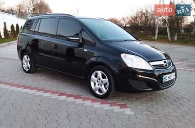 Минивэн Opel Zafira 2008 в Теофиполе