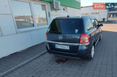 Мінівен Opel Zafira 2010 в Калуші