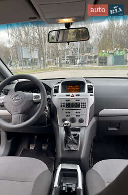 Мінівен Opel Zafira 2009 в Запоріжжі