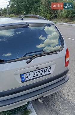 Мінівен Opel Zafira 2000 в Рокитному