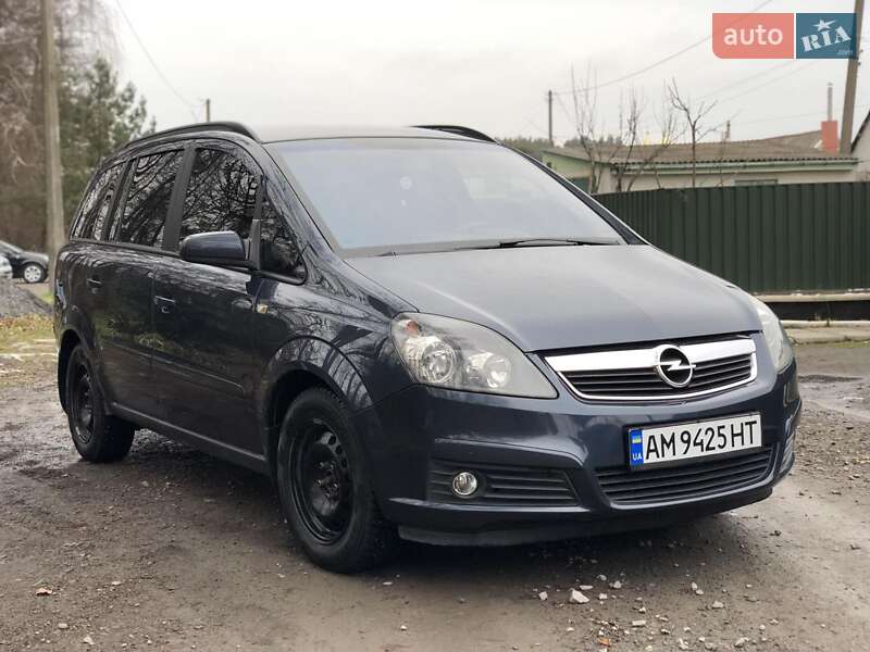 Мінівен Opel Zafira 2007 в Звягелі