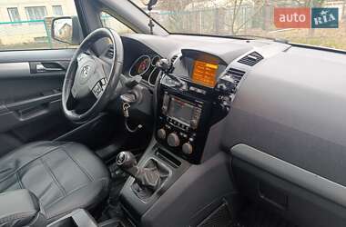 Минивэн Opel Zafira 2014 в Киеве