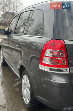 Мінівен Opel Zafira 2011 в 