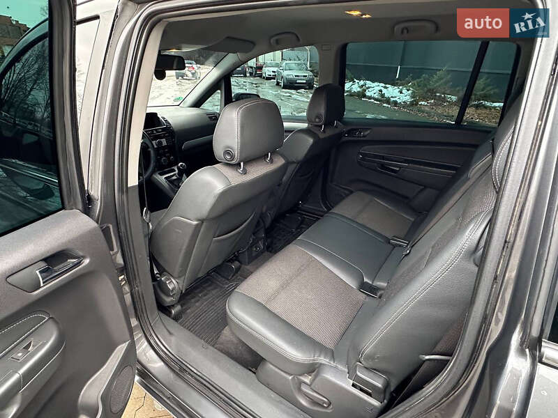 Минивэн Opel Zafira 2011 в Белой Церкви