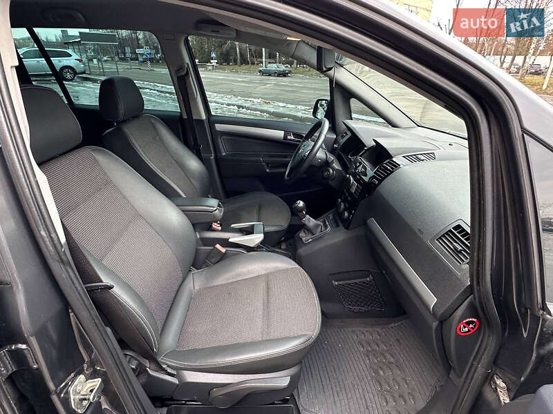 Минивэн Opel Zafira 2011 в Белой Церкви
