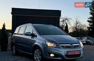 Минивэн Opel Zafira 2012 в Дрогобыче