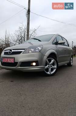 Мінівен Opel Zafira 2007 в Луцьку