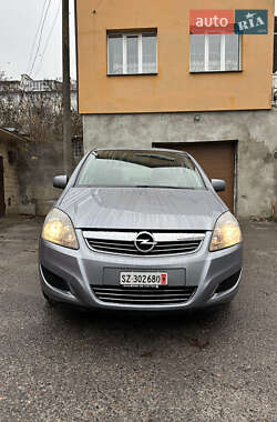 Мінівен Opel Zafira 2011 в Тернополі