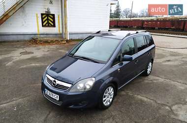 Мінівен Opel Zafira 2010 в Ромнах