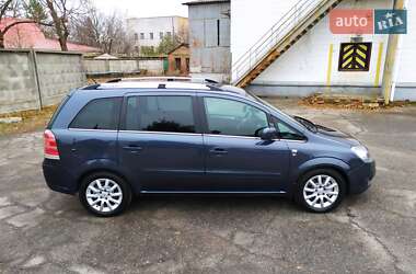 Мінівен Opel Zafira 2010 в Ромнах