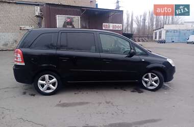 Минивэн Opel Zafira 2009 в 