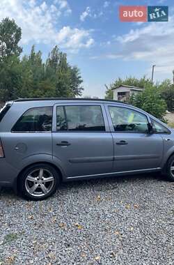 Мінівен Opel Zafira 2005 в Кегичівці