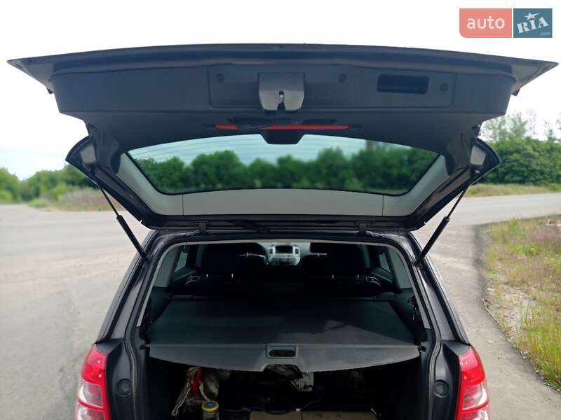 Минивэн Opel Zafira 2012 в Решетиловке