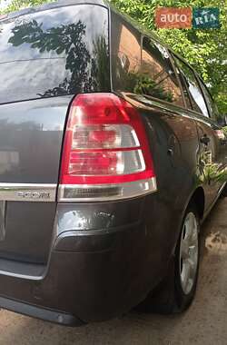 Минивэн Opel Zafira 2012 в 