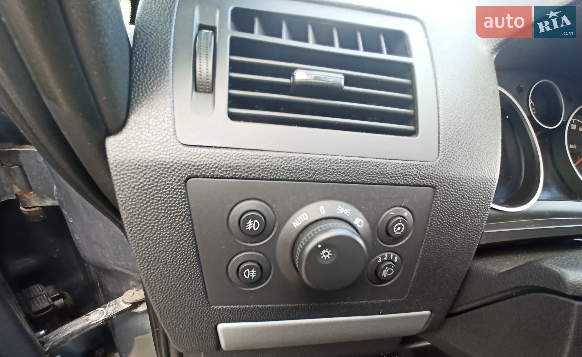 2010 Opel Zafira - мініатюра 13