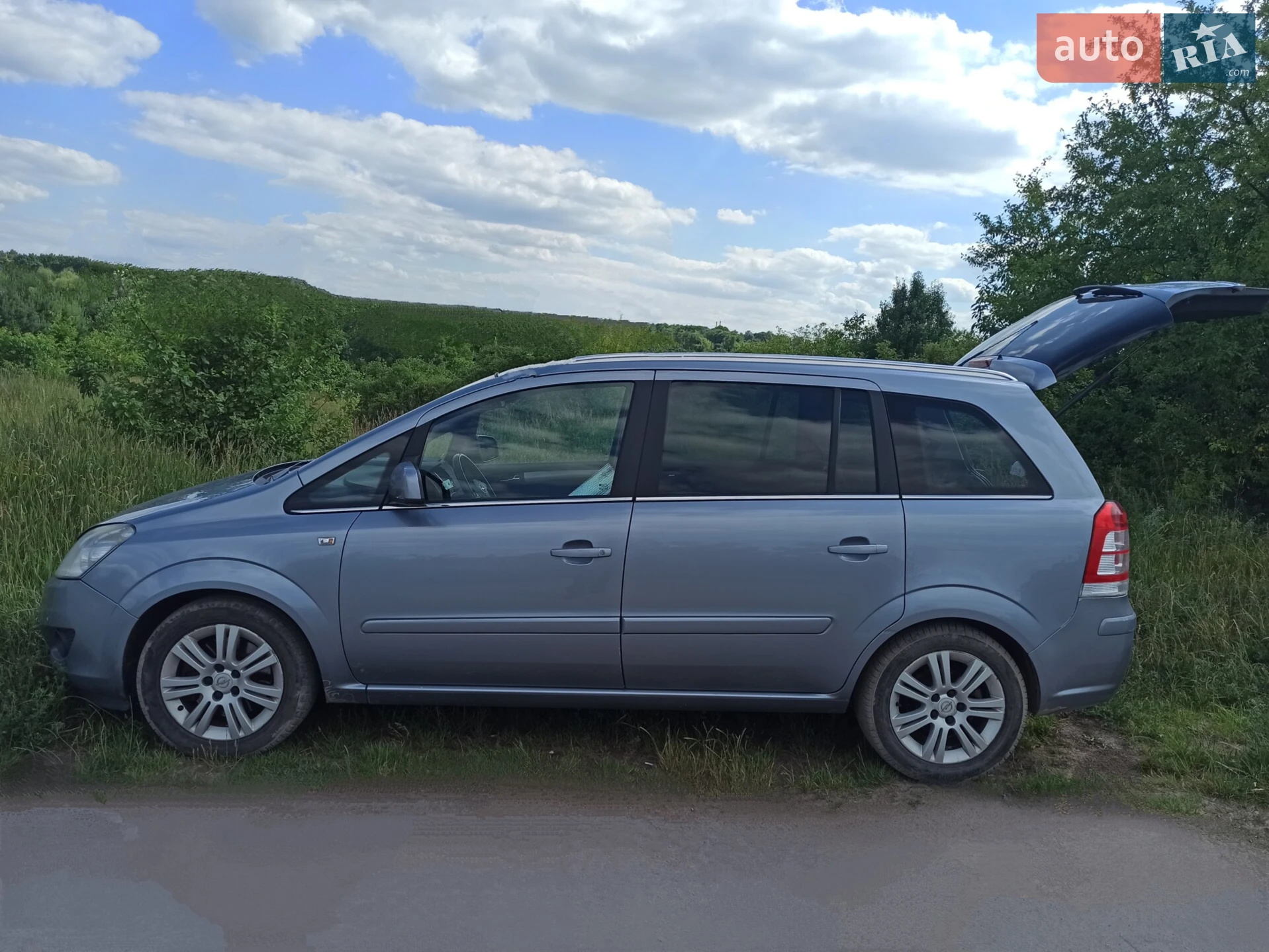 2010 Opel Zafira - мініатюра 12