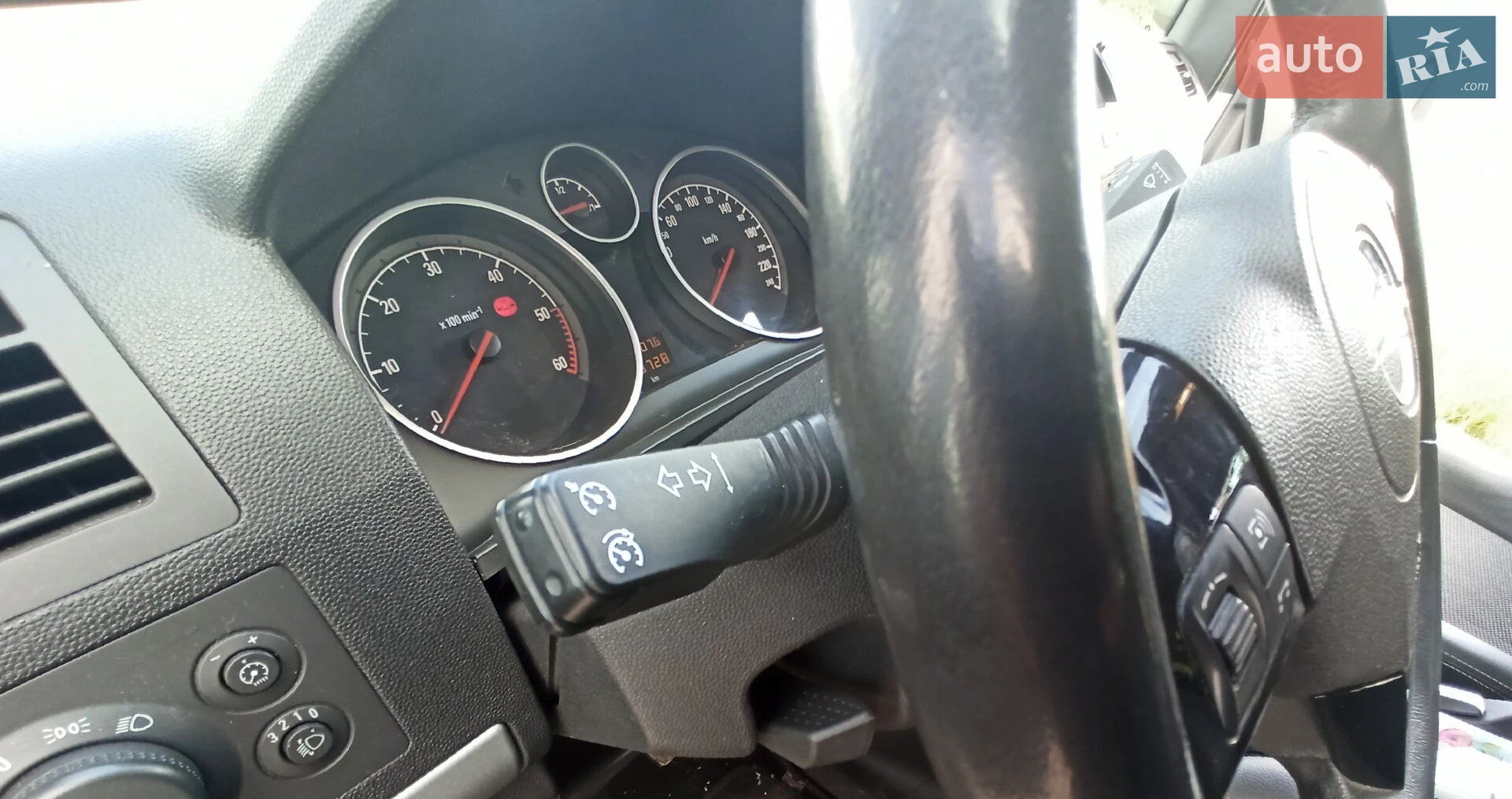 2010 Opel Zafira - мініатюра 16