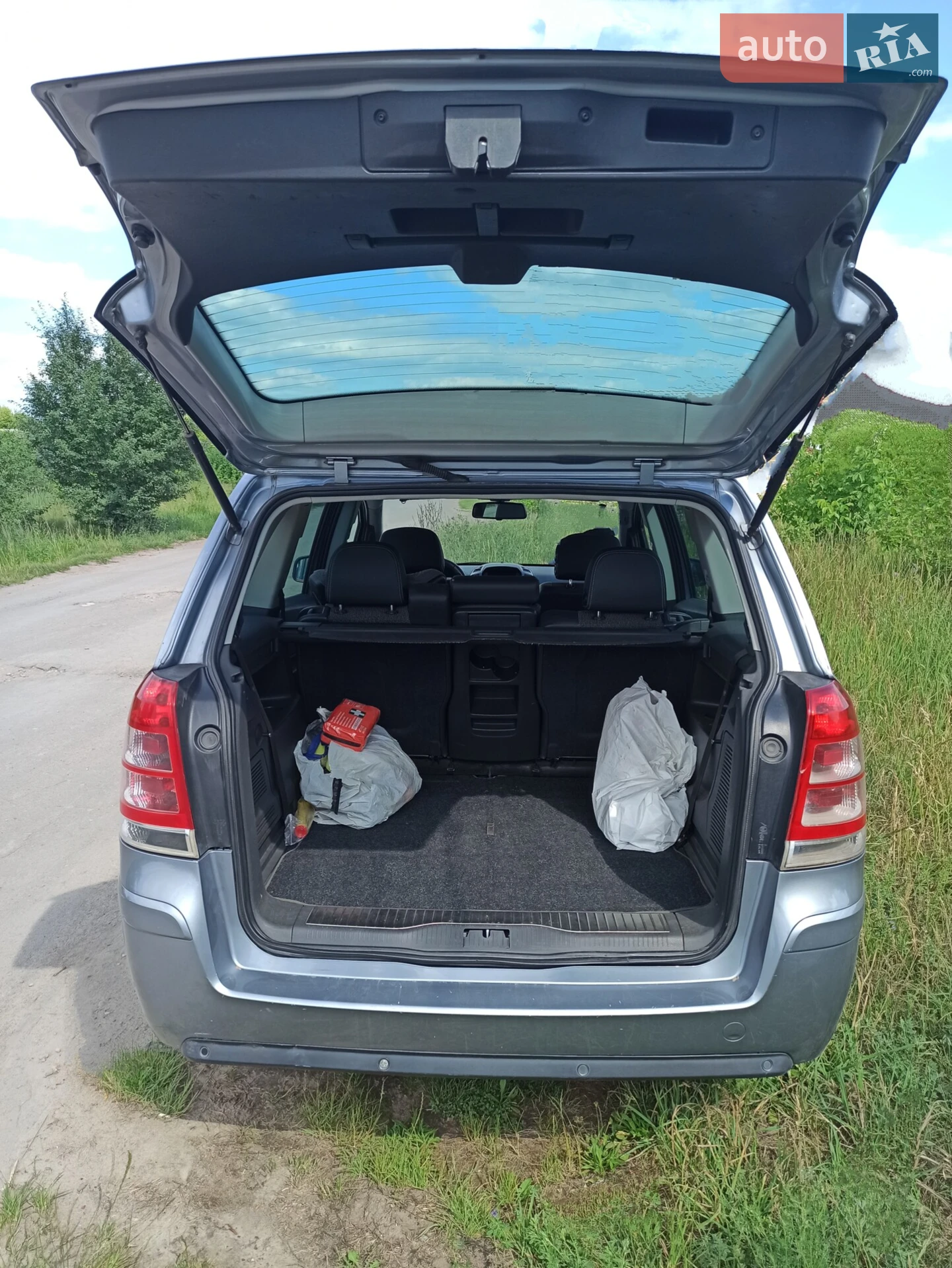 2010 Opel Zafira - мініатюра 18