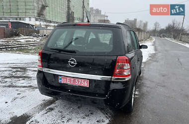 Минивэн Opel Zafira 2009 в Ахтырке