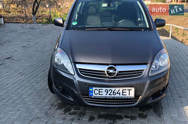 Минивэн Opel Zafira 2011 в 