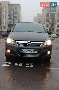 Минивэн Opel Zafira 2013 в Киеве