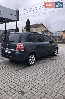 Мінівен Opel Zafira 2007 в Рівному