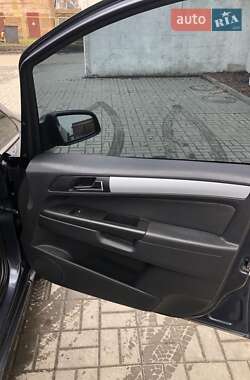 Мінівен Opel Zafira 2007 в Рівному