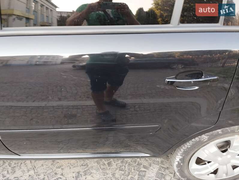 Минивэн Opel Zafira 2007 в Луцке