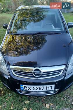 Минивэн Opel Zafira 2010 в Хмельницком