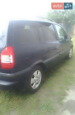 Минивэн Opel Zafira 2002 в Луцке