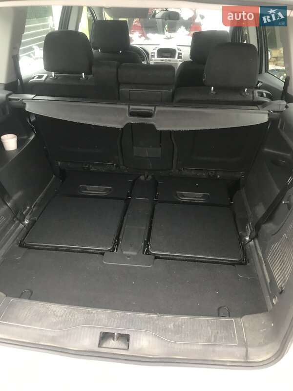 Минивэн Opel Zafira 2005 в Надворной