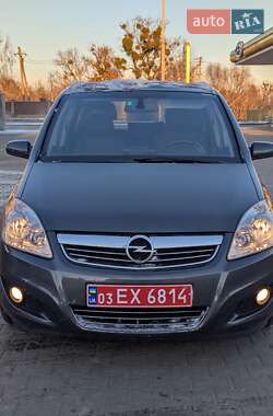 Мінівен Opel Zafira 2010 в Дубні