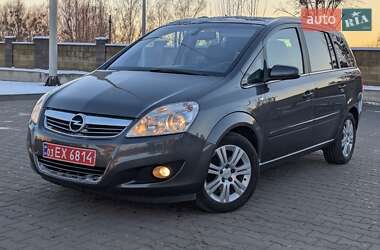 Мінівен Opel Zafira 2010 в Дубні