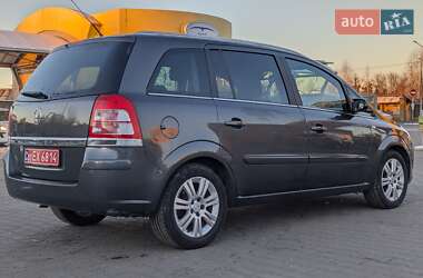 Мінівен Opel Zafira 2010 в Дубні