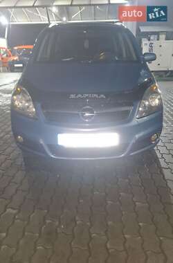 Мінівен Opel Zafira 2007 в Чернівцях