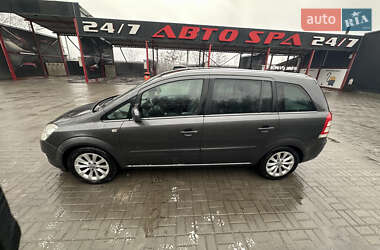 Минивэн Opel Zafira 2011 в 