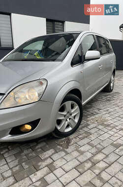 Минивэн Opel Zafira 2011 в Кременце